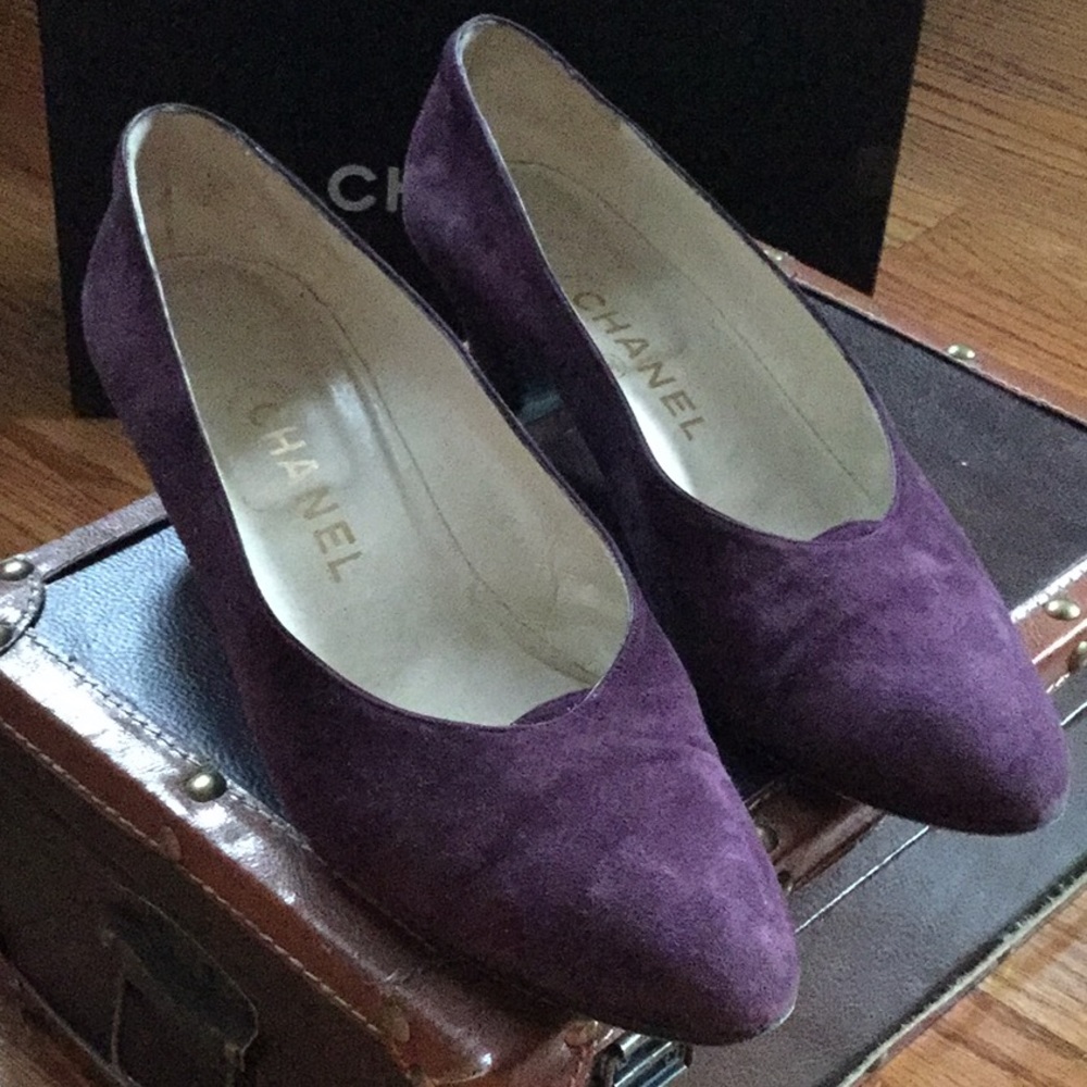 Chanel Authentic suede shoes size 36.5